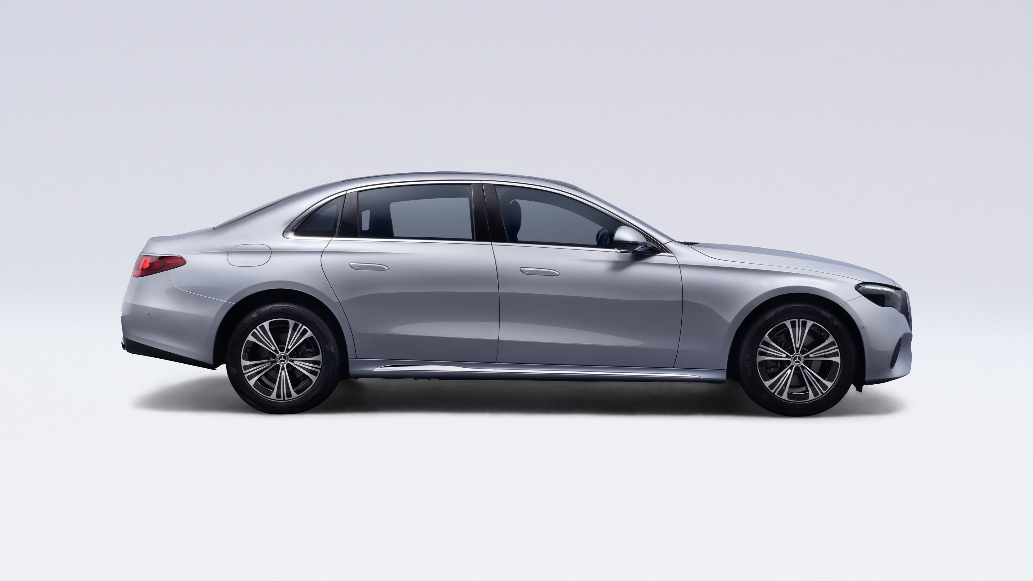 E class saloon discount